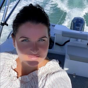 Meet your Posher, Sally